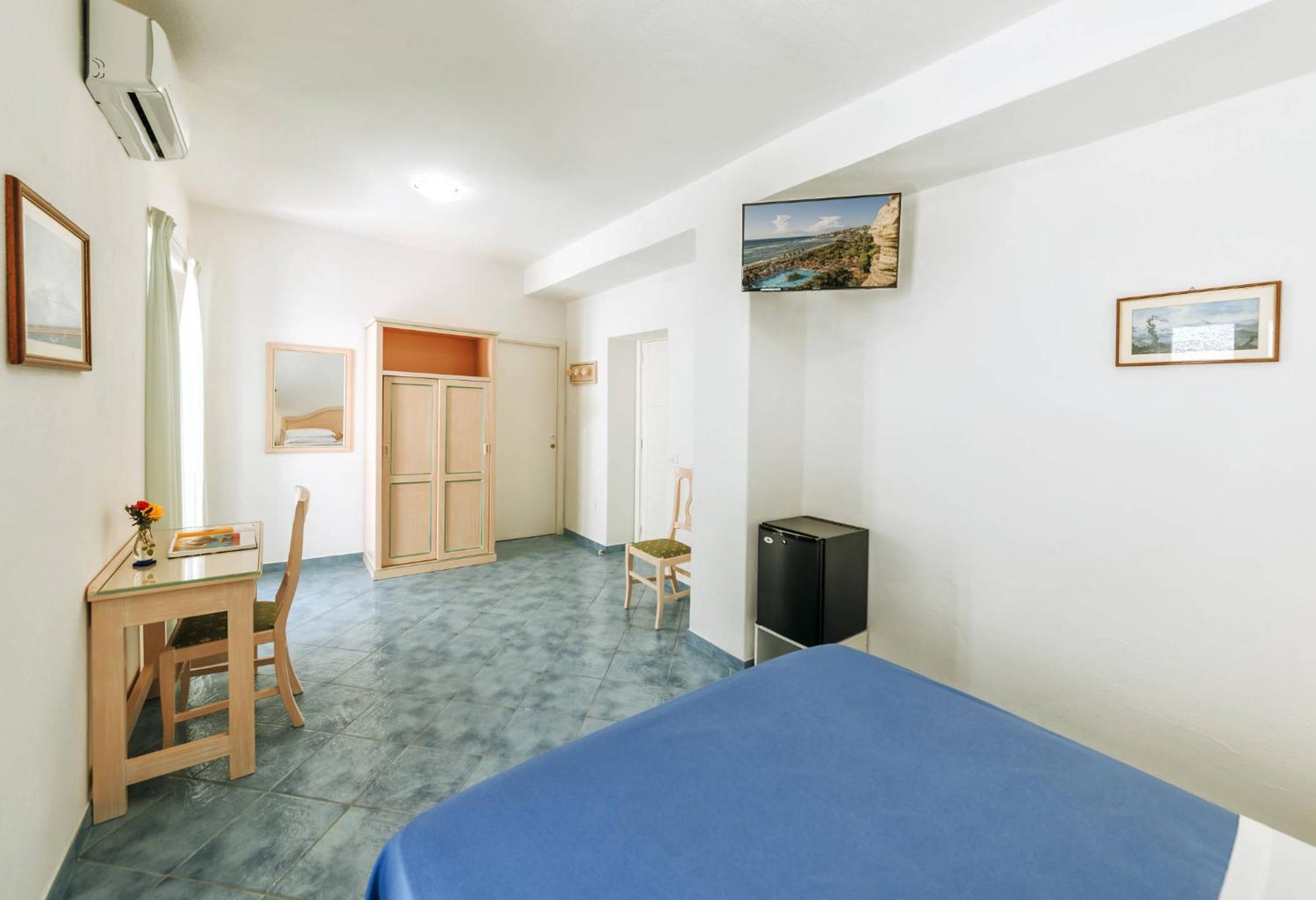 Hotel Villa D'Orta Искья Номер фото